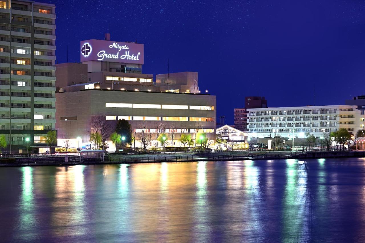 Niigata Grand Hotel מראה חיצוני תמונה